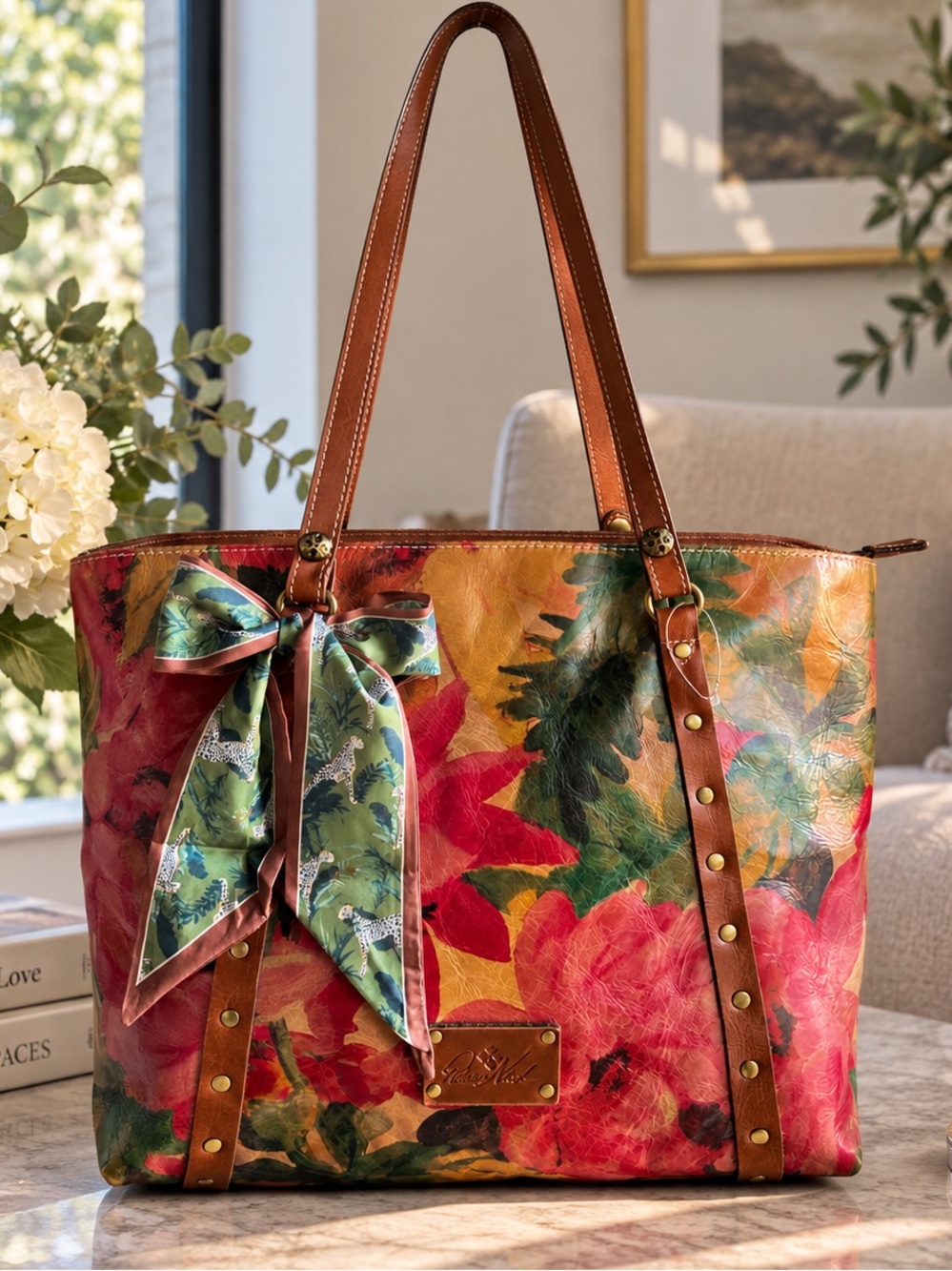 Patricia Nash Benvenuto tote bag excellent used condition